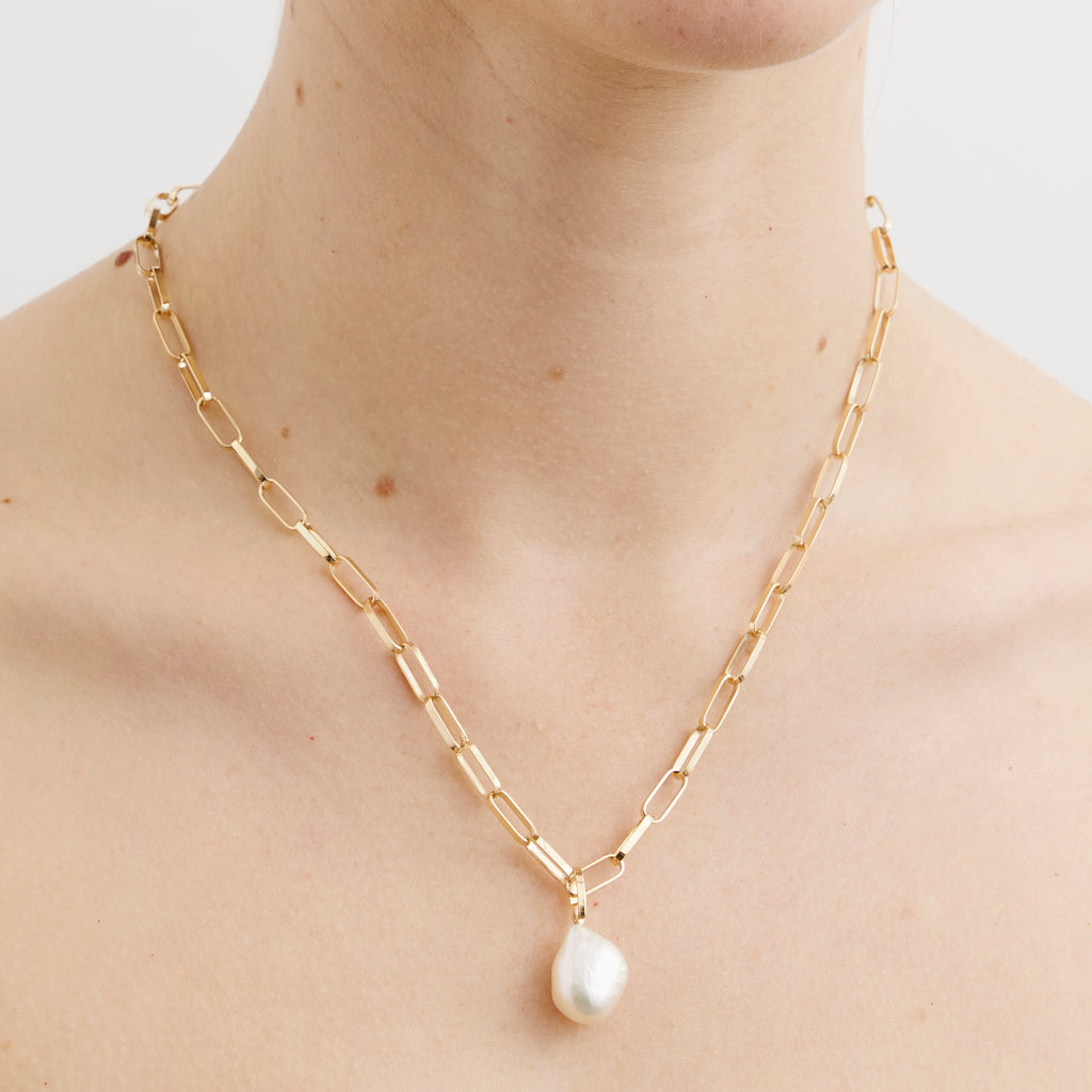 Baroque Pearl Drop Necklace