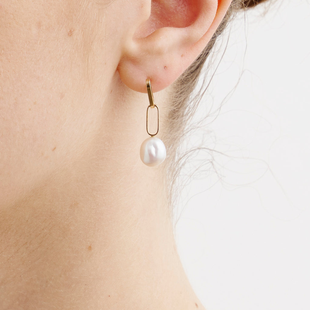 Baroque Pearl Drop Petite Gold Link Earrings